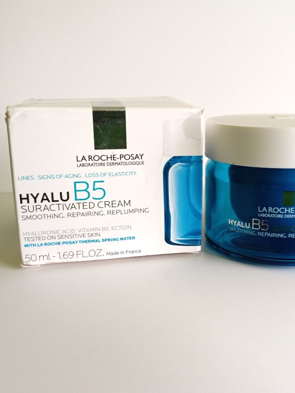 LA ROCHE-POSAY.  HYALU B5 Suractivated Cream - 50 ml / 1.69 fl oz.